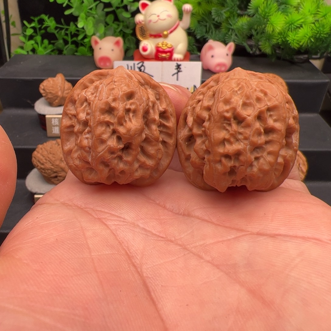 我***奈文玩核桃把件昌平磐石，尺寸35