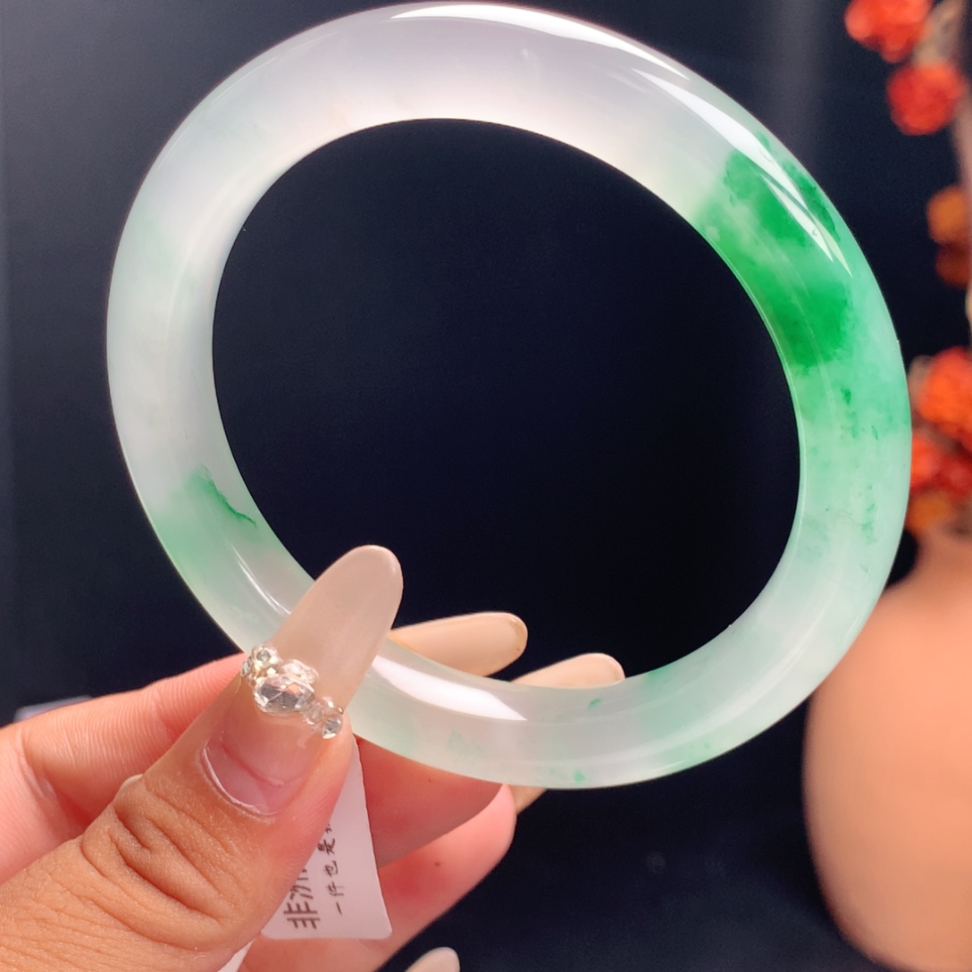 未镶嵌57一口翠石英质玉
