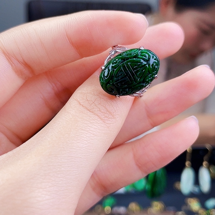 翡翠戒指银S925镶嵌饰品