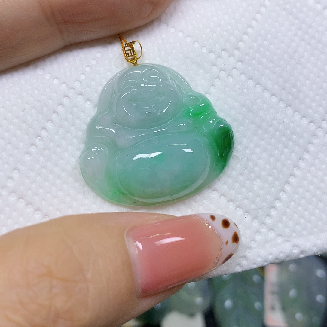 颈饰18K金镶嵌翡翠挂件