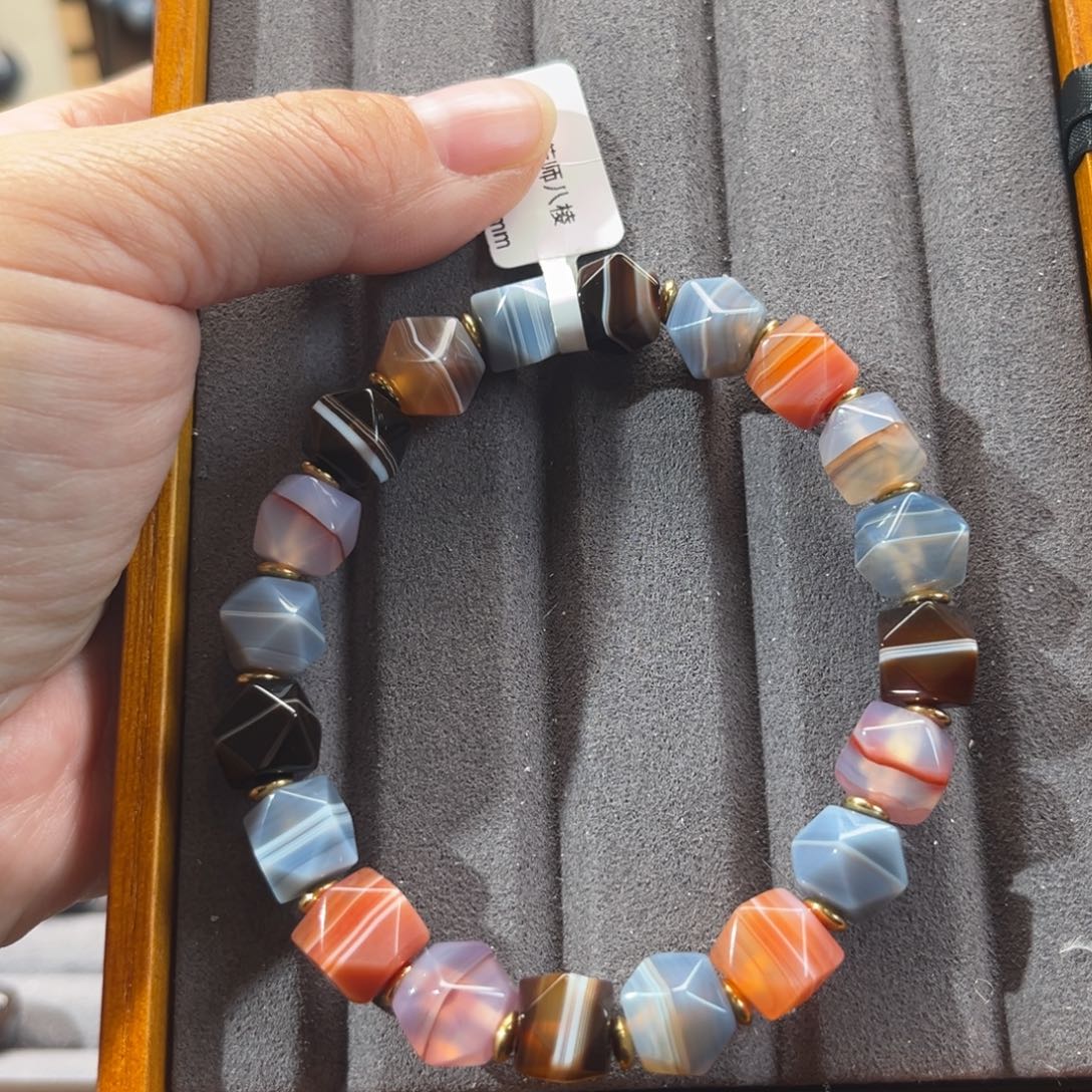 菲***雷玛瑙/玉髓合金颈饰