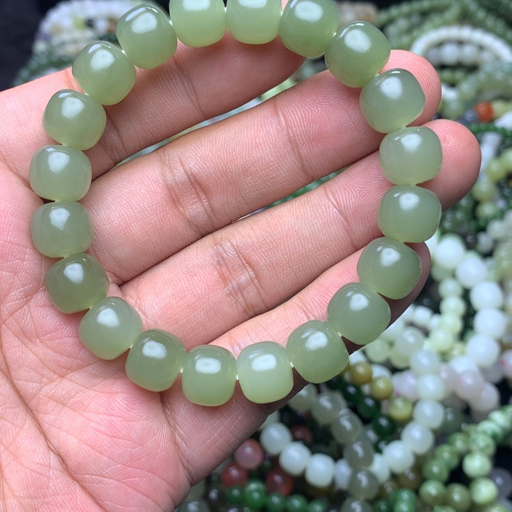 和田玉未镶嵌手串