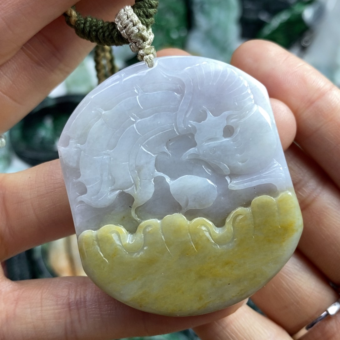 翡翠颈饰未镶嵌吊坠