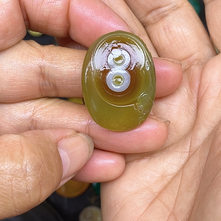 未镶嵌饰品玛瑙/玉髓家*