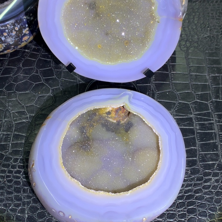 水晶福利彩晶盆未镶嵌