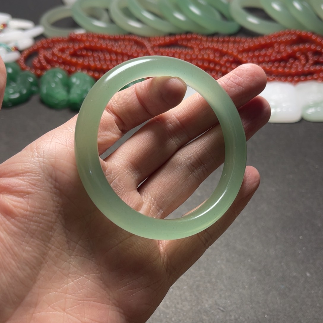 颈饰未镶嵌石英质玉张****8