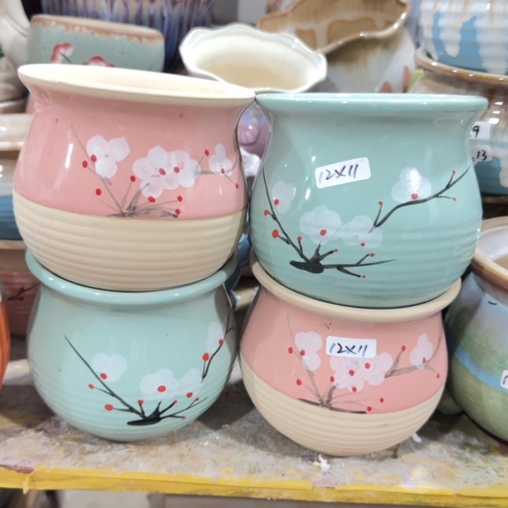 凑9块包邮，有孔，陶瓷花盆