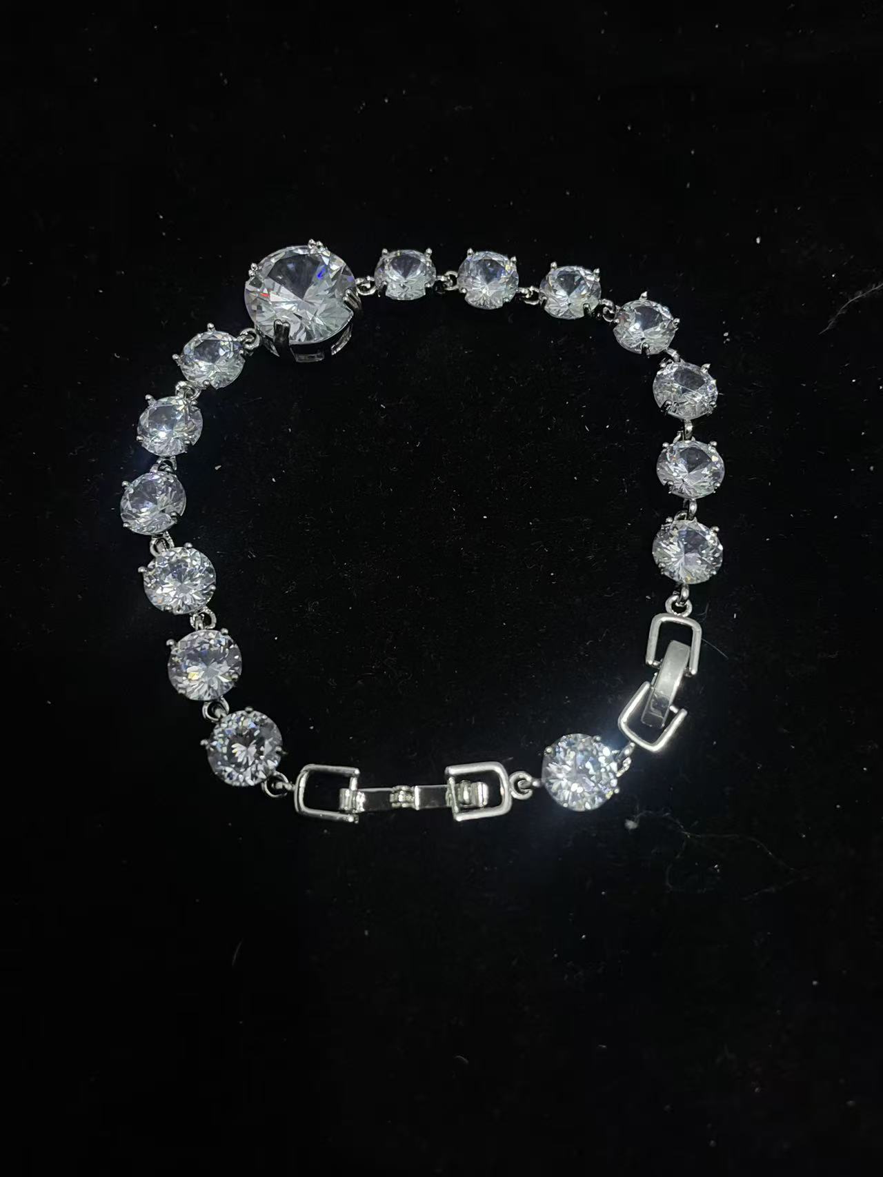 手链C001时尚百搭女士经典大气款