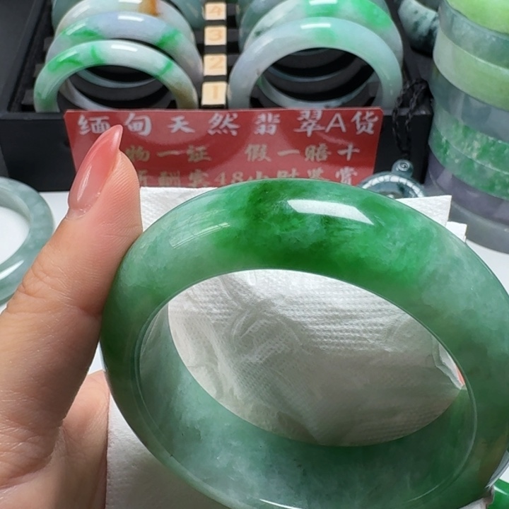 翡翠手镯未镶嵌C****?54.3正圈绿有纹瑕缅甸天然A货