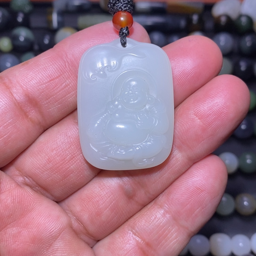 和田玉（糖玉）颈饰未镶嵌