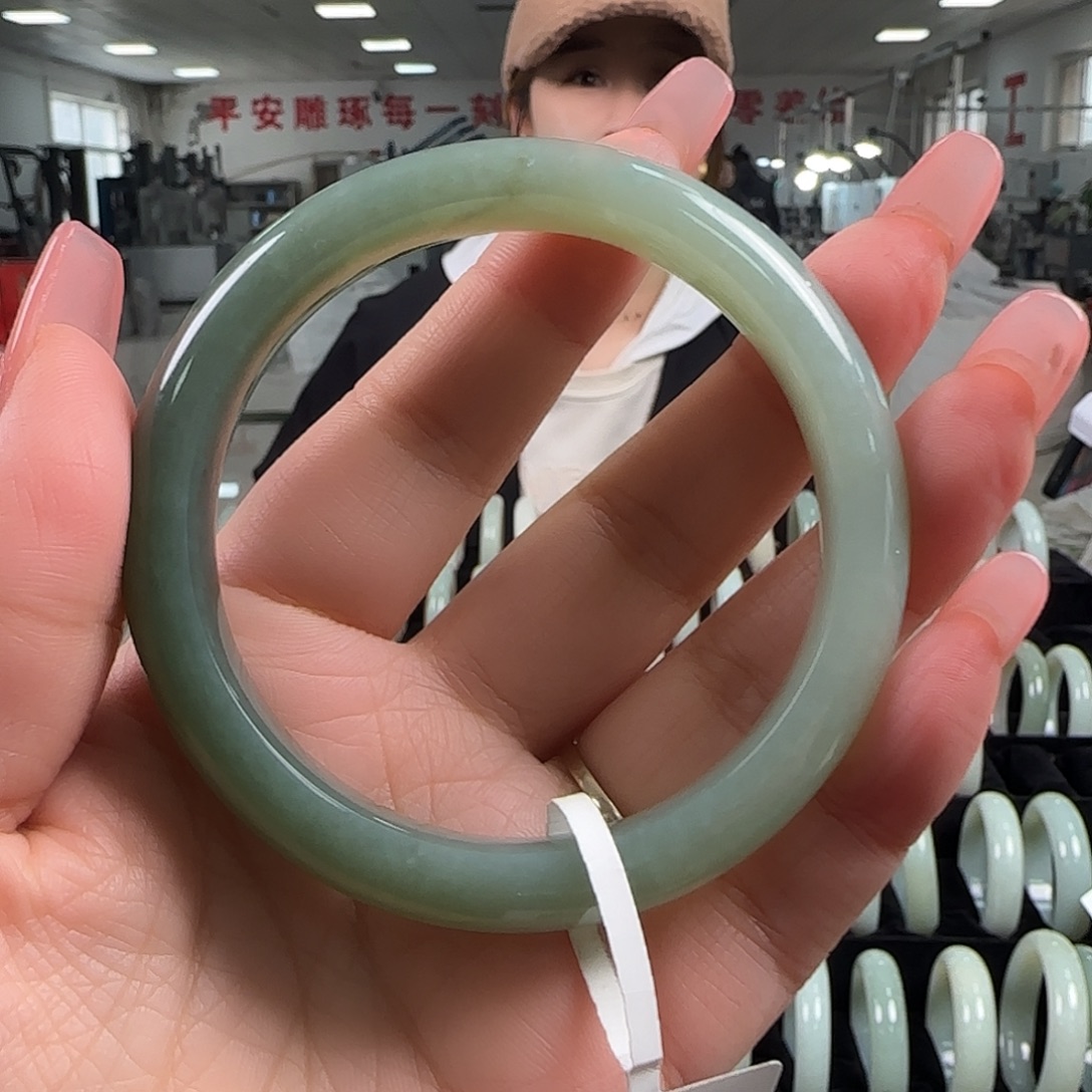 和田玉未镶嵌手镯60.5