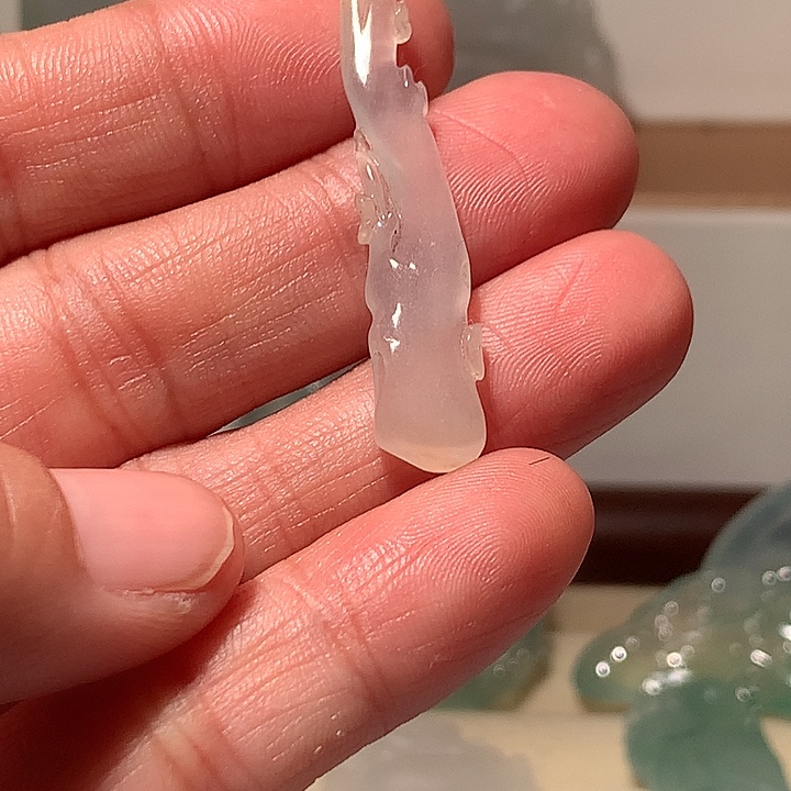 定制翡翠未镶嵌一支花