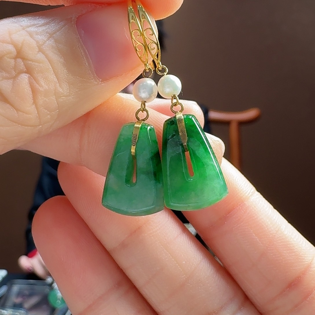 翡翠耳饰18K金镶嵌耳饰