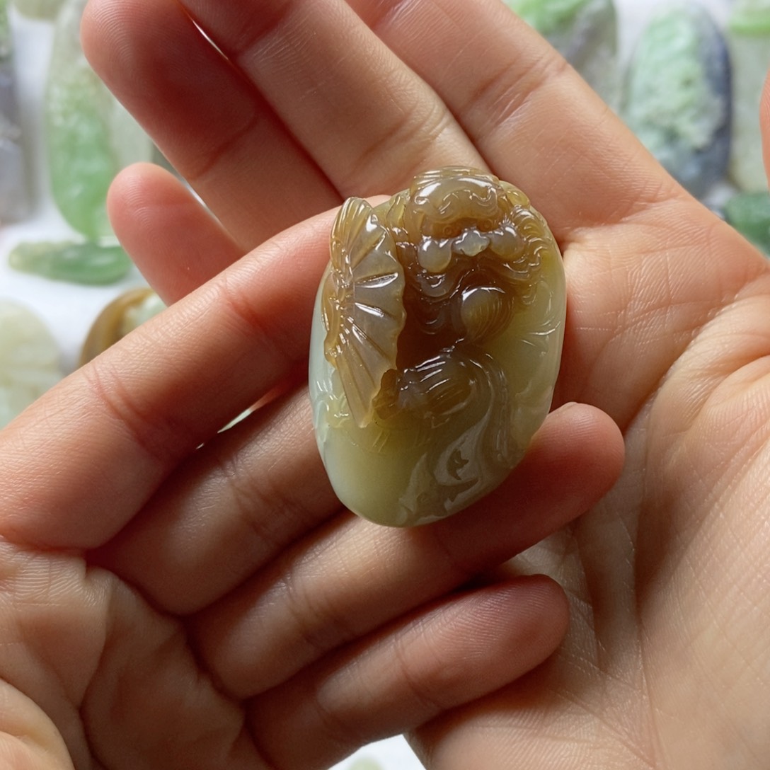 未镶嵌和田玉挂件