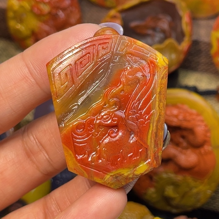 玛瑙/玉髓未镶嵌珠宝奇石北票仿古龙凤炖牌