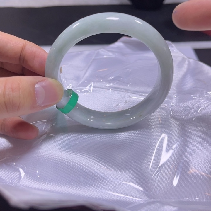 翡翠手镯未镶嵌天然A货翡翠缅料手镯多样性发货团购发一件