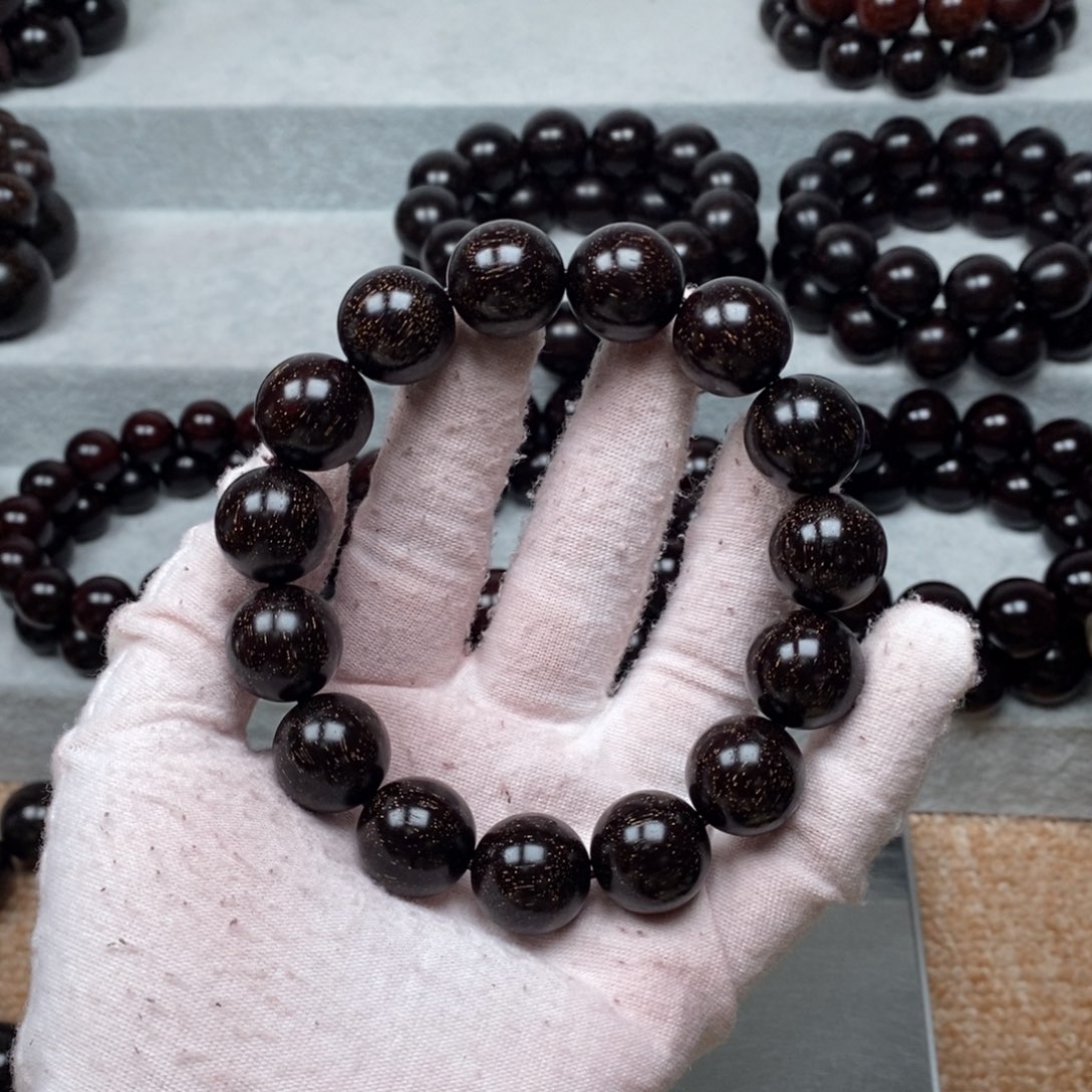 檀香紫檀（小叶紫檀）呵*哒1.5满