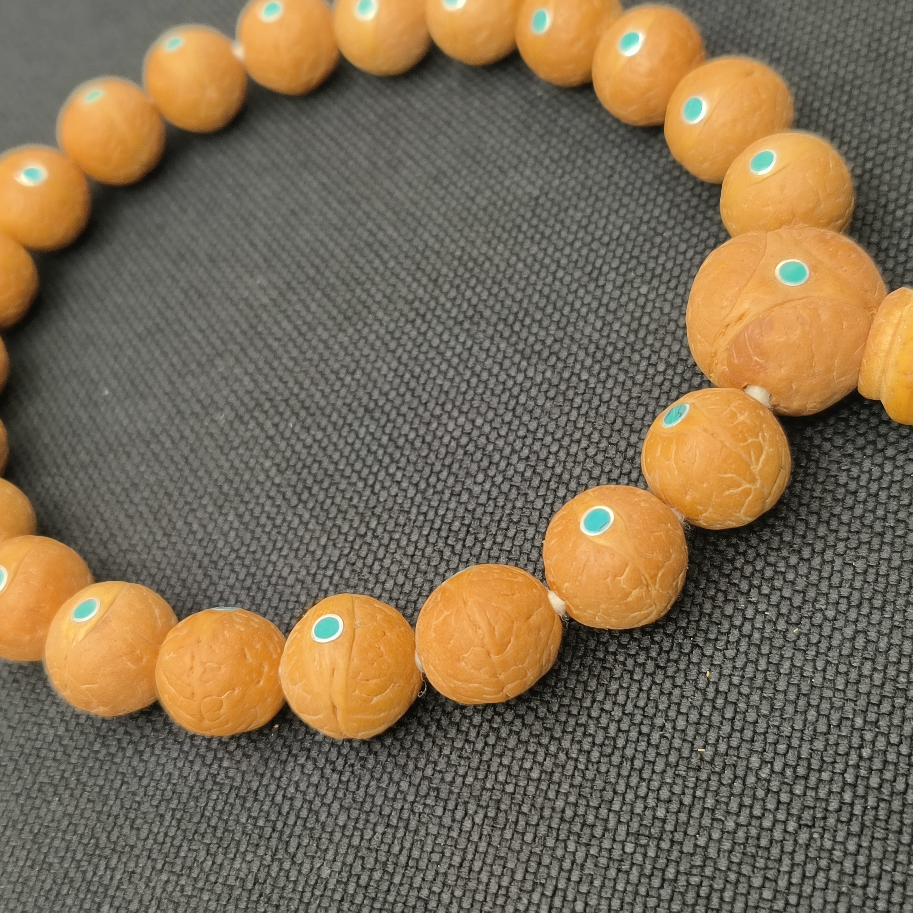 尼泊尔凤眼镶嵌铜钉12mm尼泊尔凤眼菩提手串