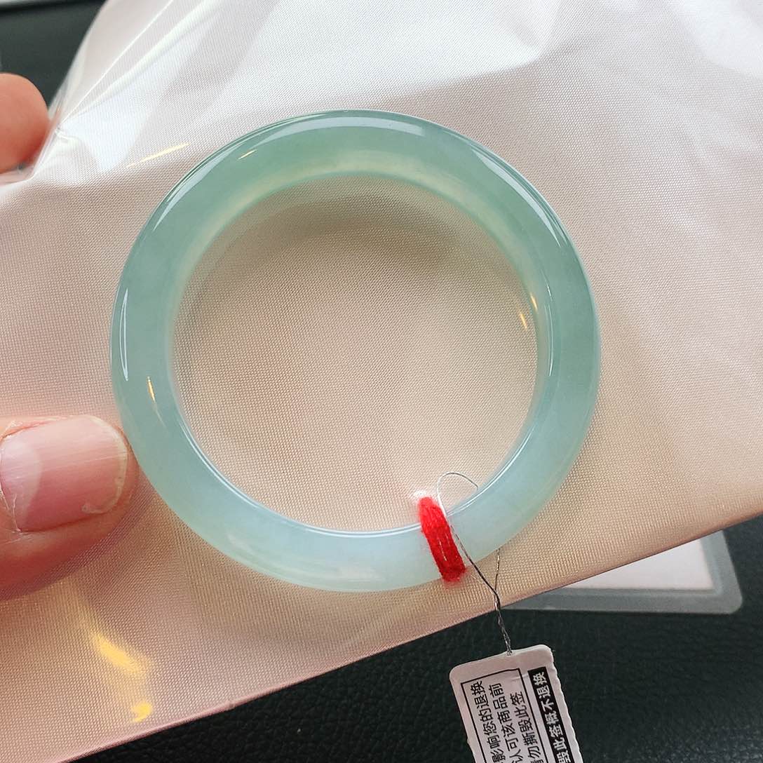 未镶嵌手镯翡翠天然翡翠手镯