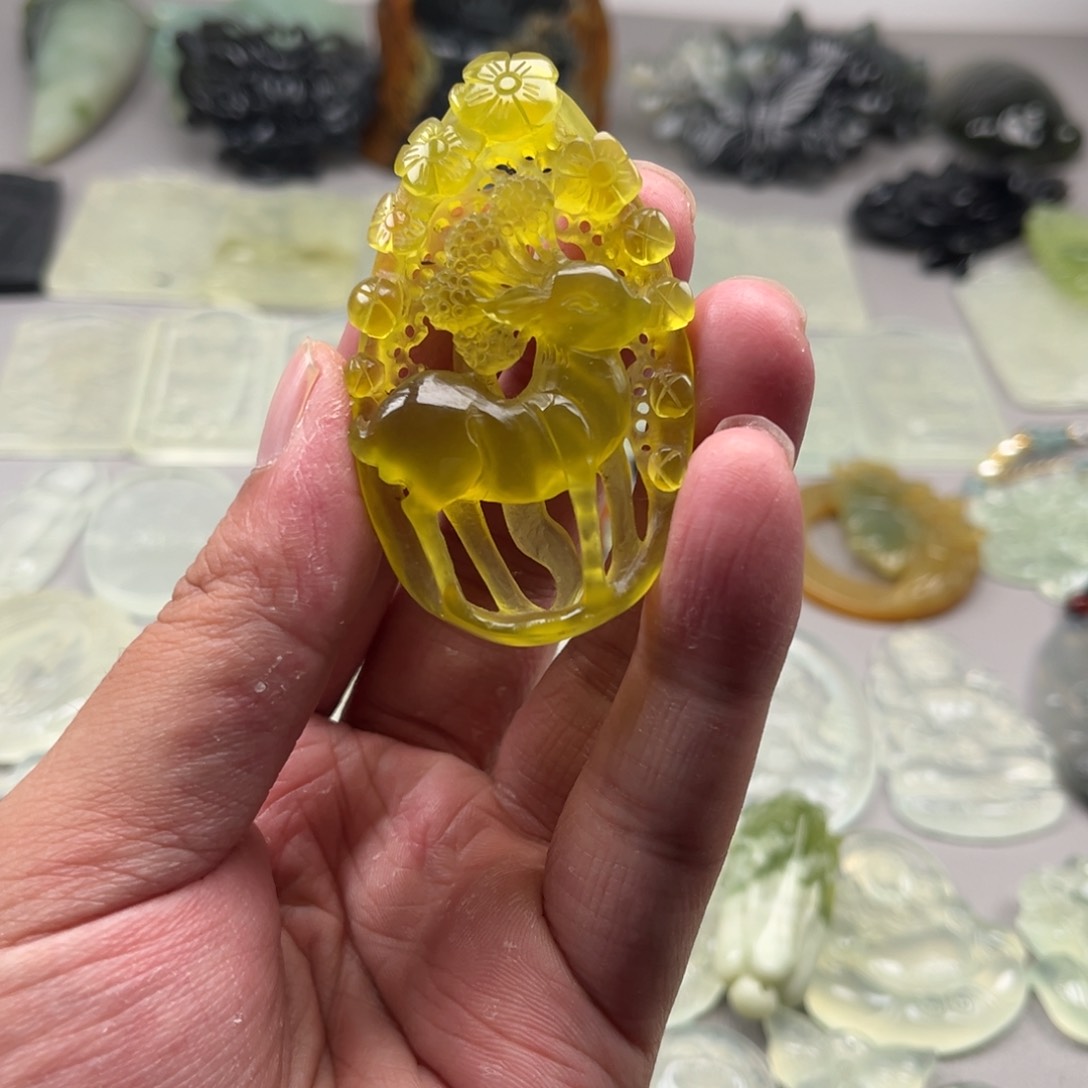 未镶嵌蛇纹石玉颈饰