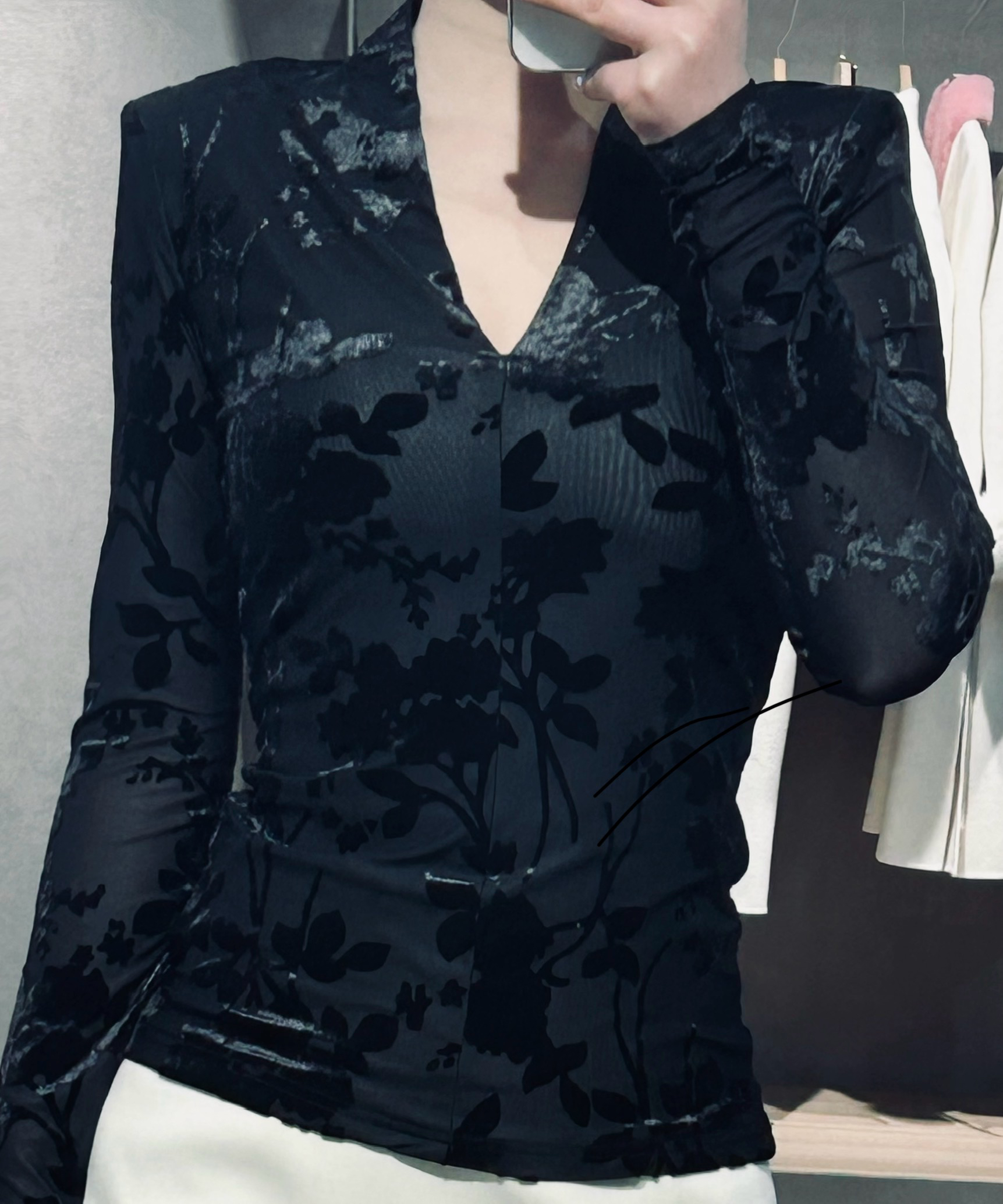 【女王定制】高定提花v领上衣