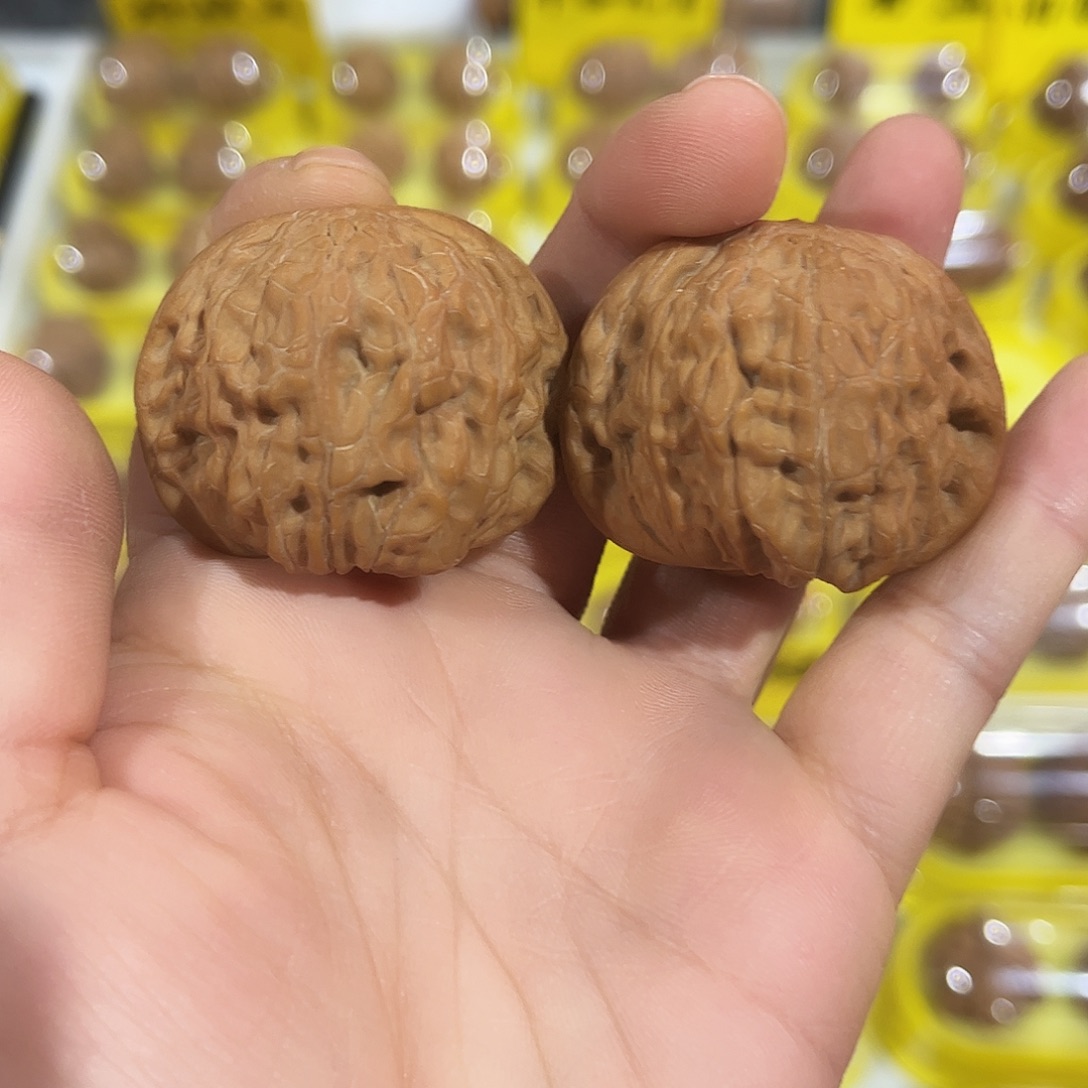 吴***磷文玩核桃把件磨盘核桃精选好货