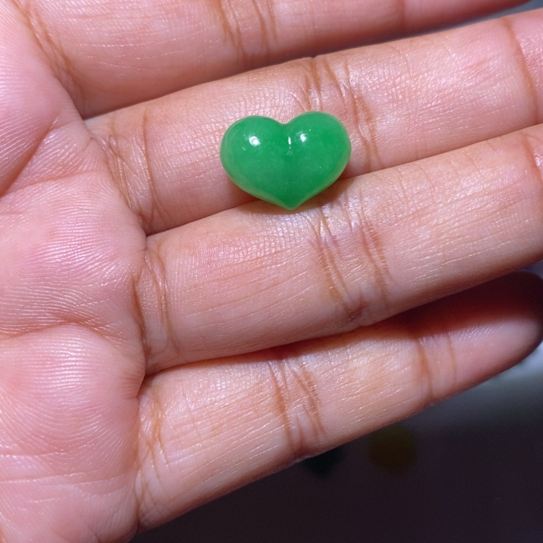 颈饰未镶嵌翡翠六***中