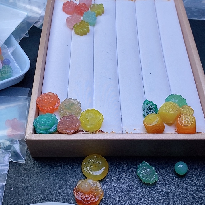 无***惧玛瑙/玉髓合金车挂