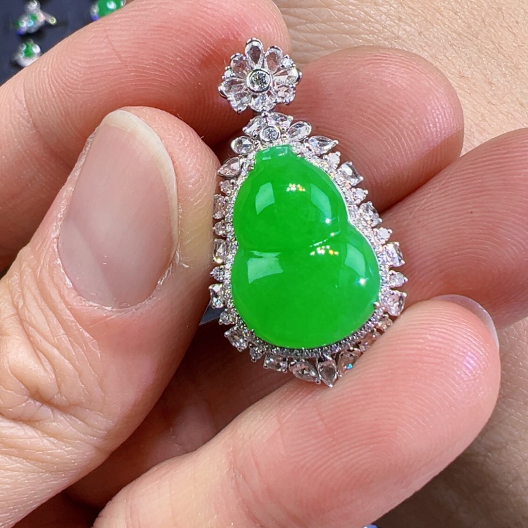 翡翠吊坠(不含链)18K金镶嵌吊坠