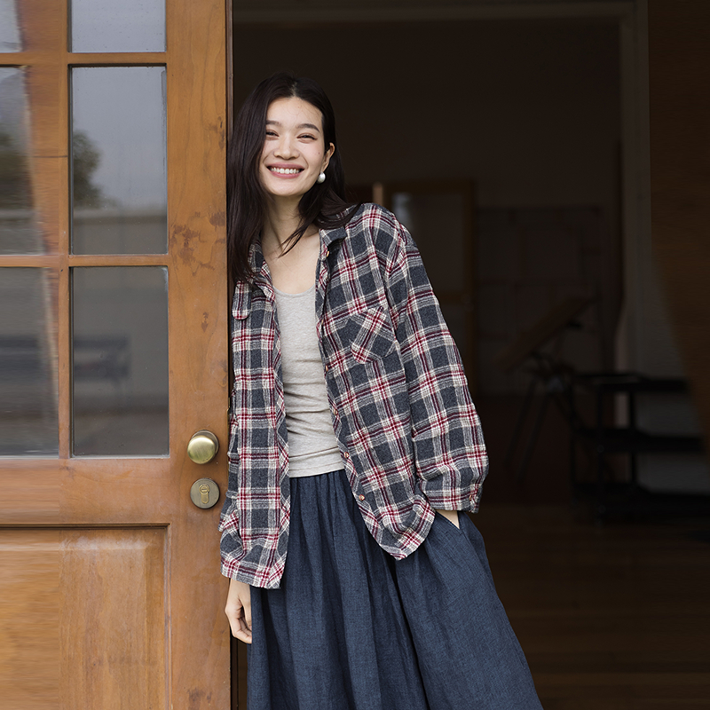 绽放839朵/羊毛棉撞色格纹微皱肌理感长袖衬衫女文艺百搭立领衬衣