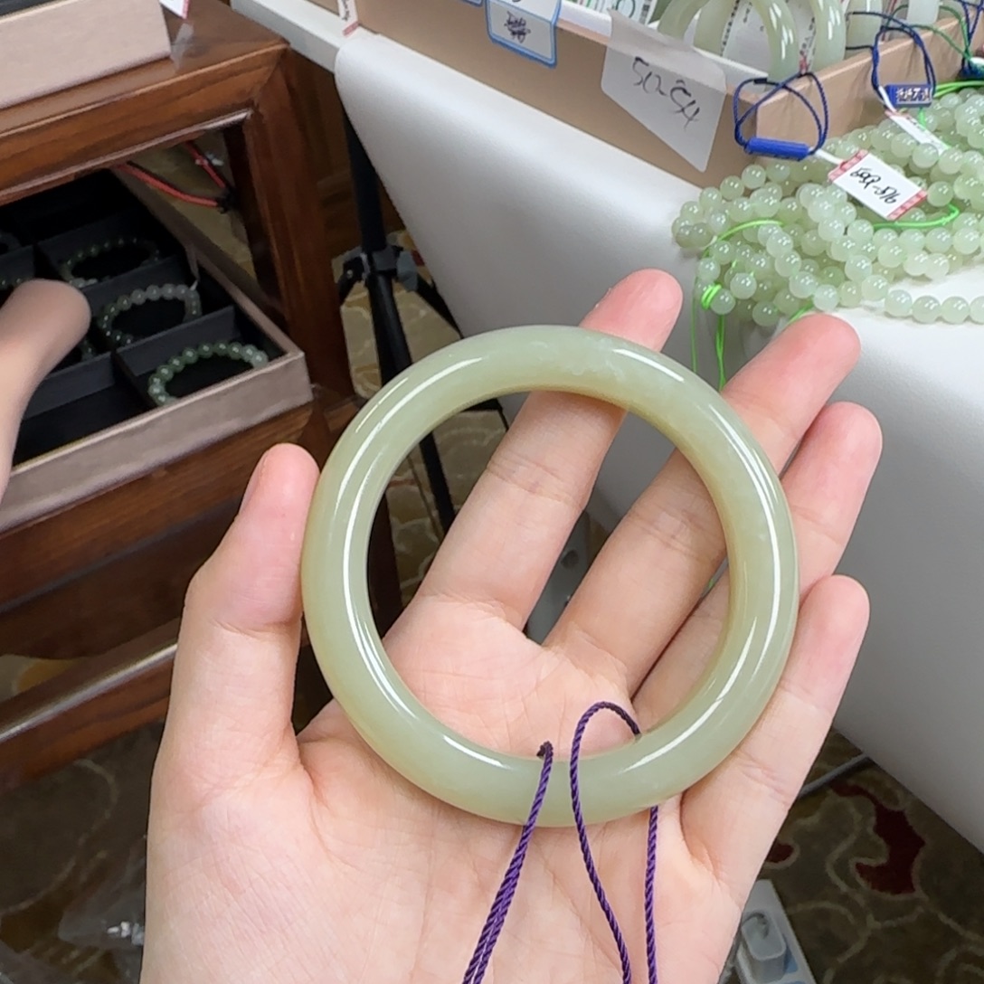 和田玉未镶嵌手镯57