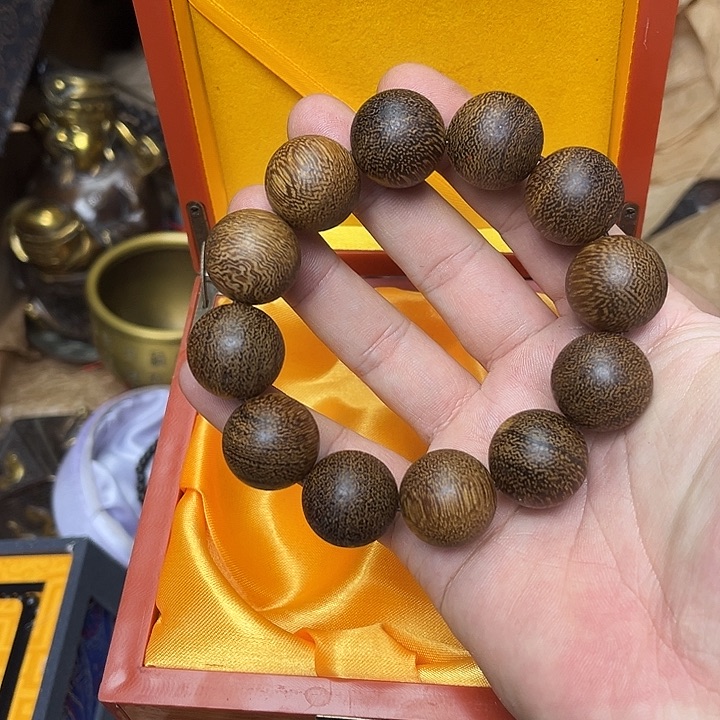 大叶紫檀（黑酸枝木类）