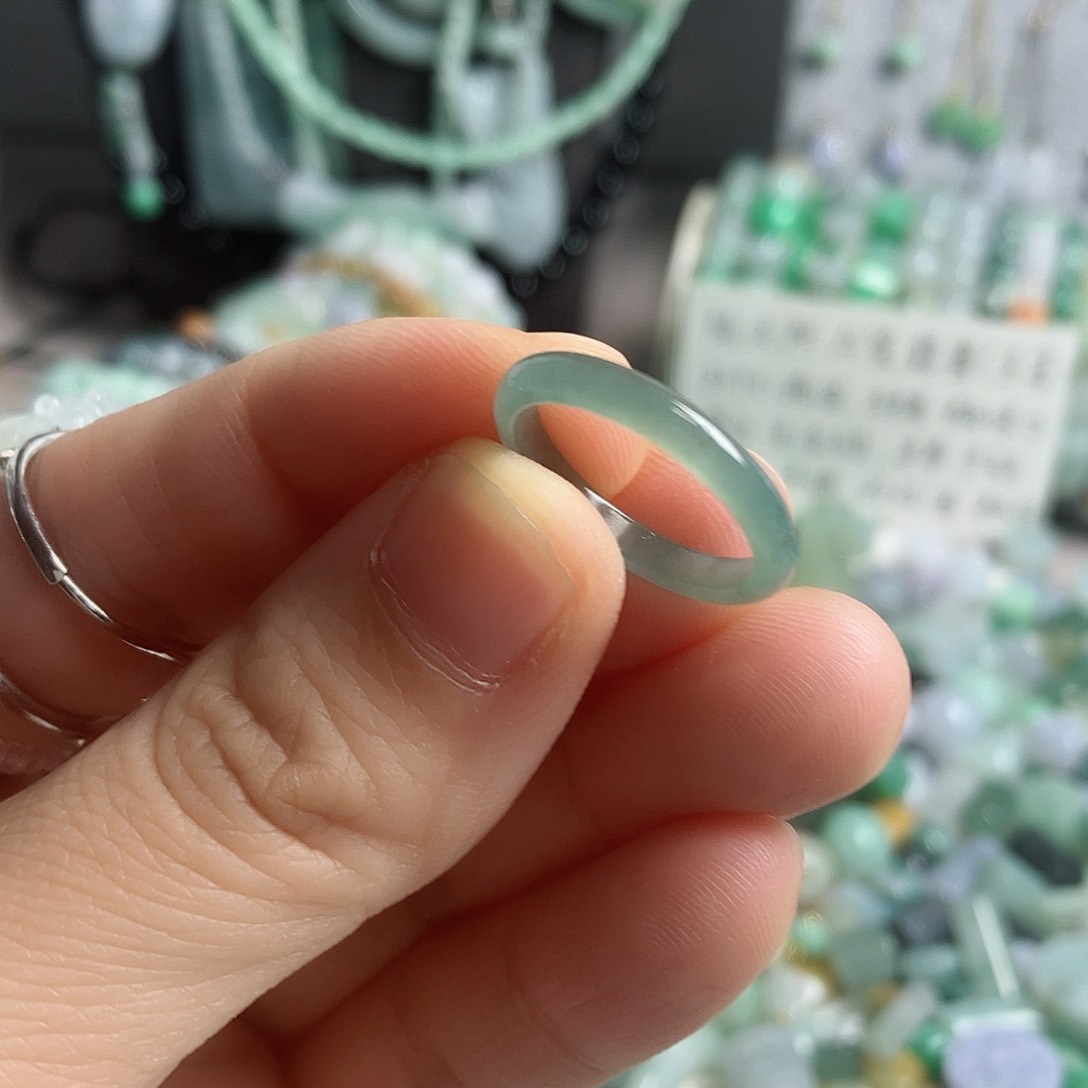 翡翠颈饰未镶嵌卡15.6