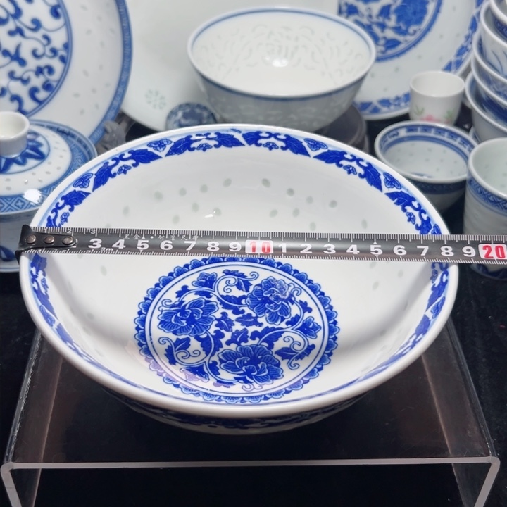 碗青花玲珑7寸牡丹面碗