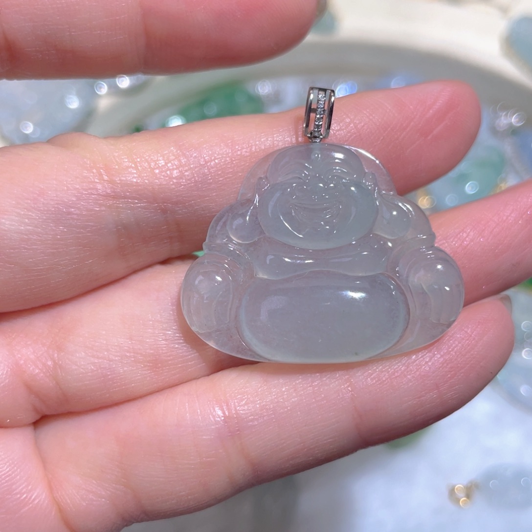 翡翠颈饰18K金镶嵌翡翠