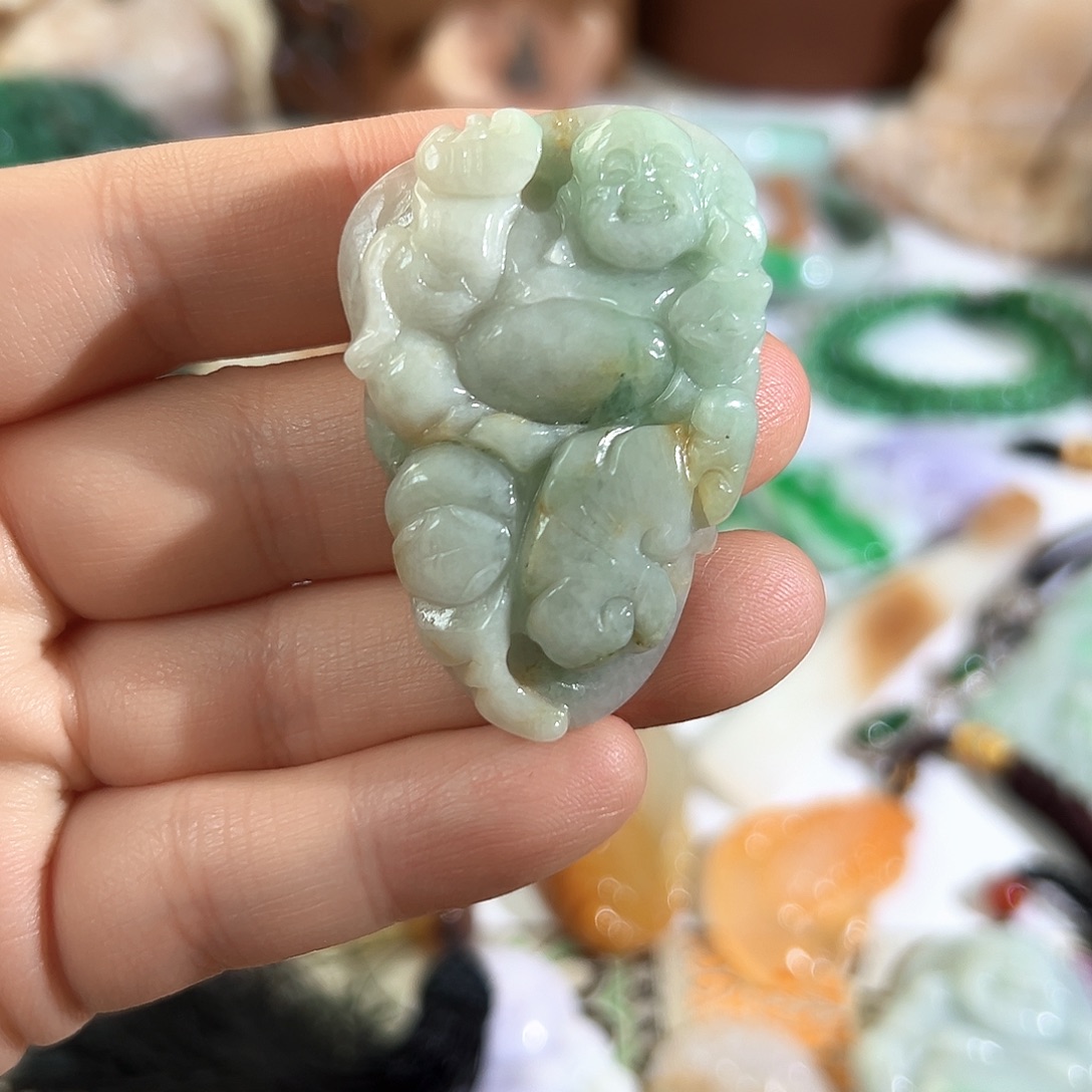 翡翠未镶嵌颈饰翡翠弥勒佛