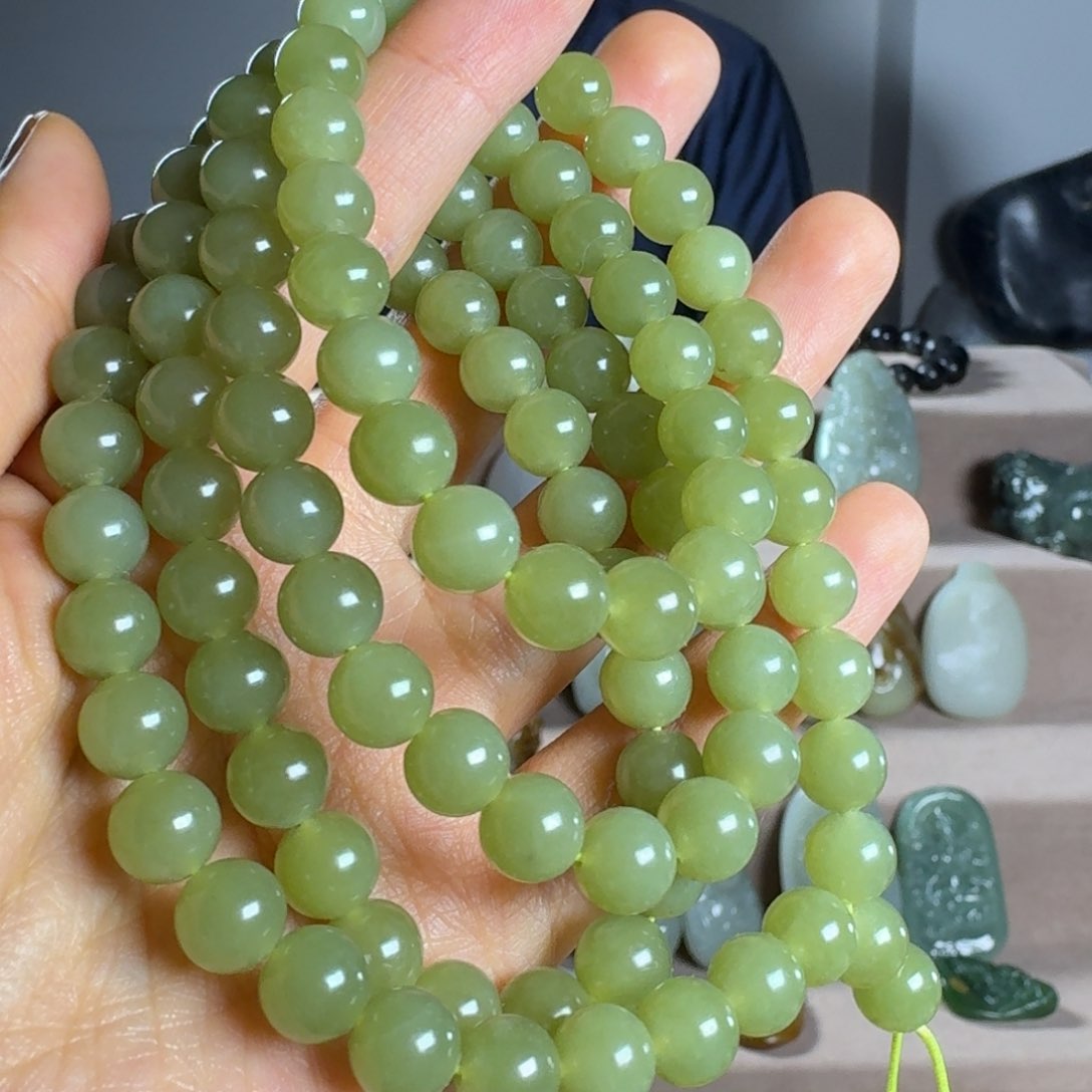 和田玉（糖玉）颈饰未镶嵌