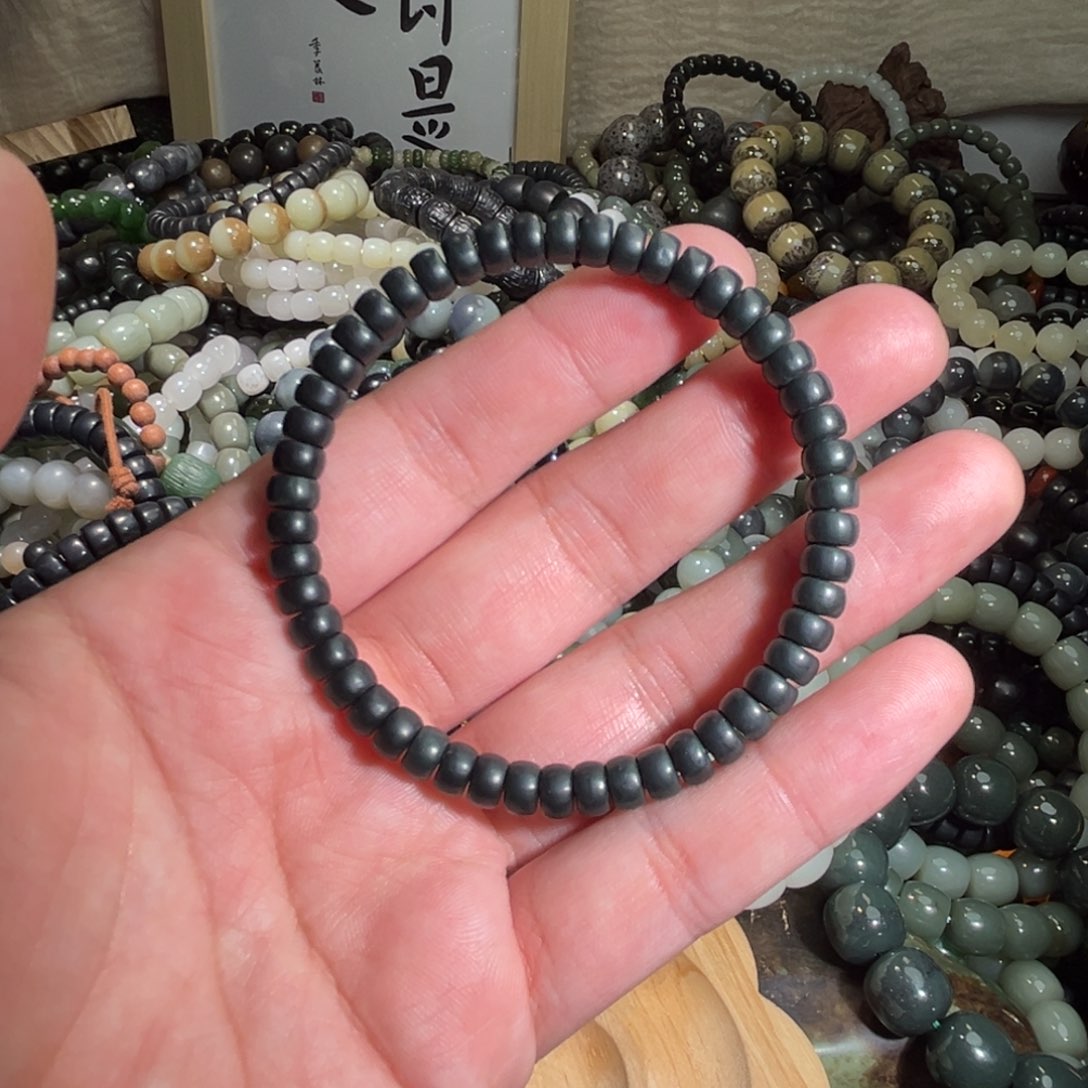 和田玉手链未镶嵌