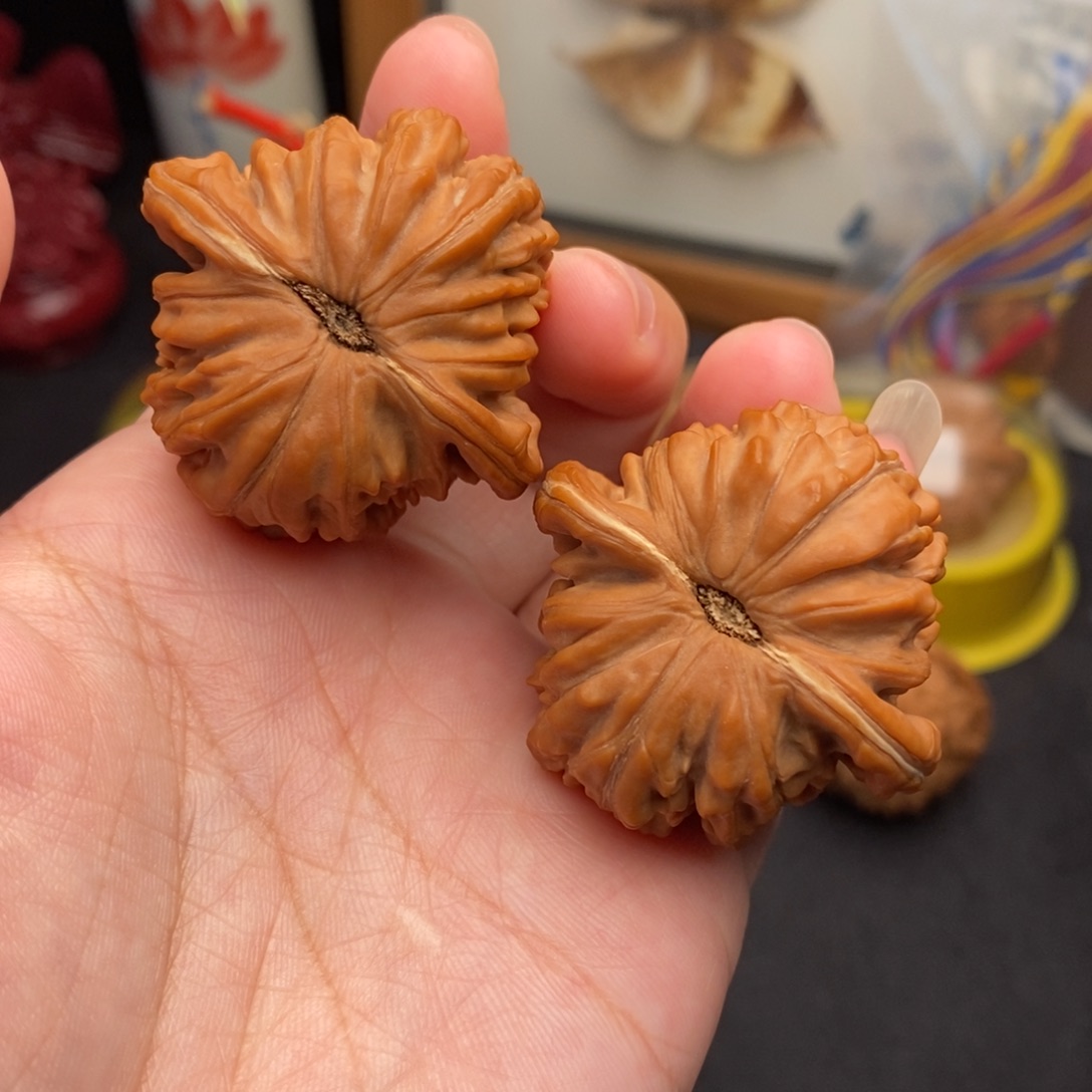 文玩核桃把件40.5四座楼