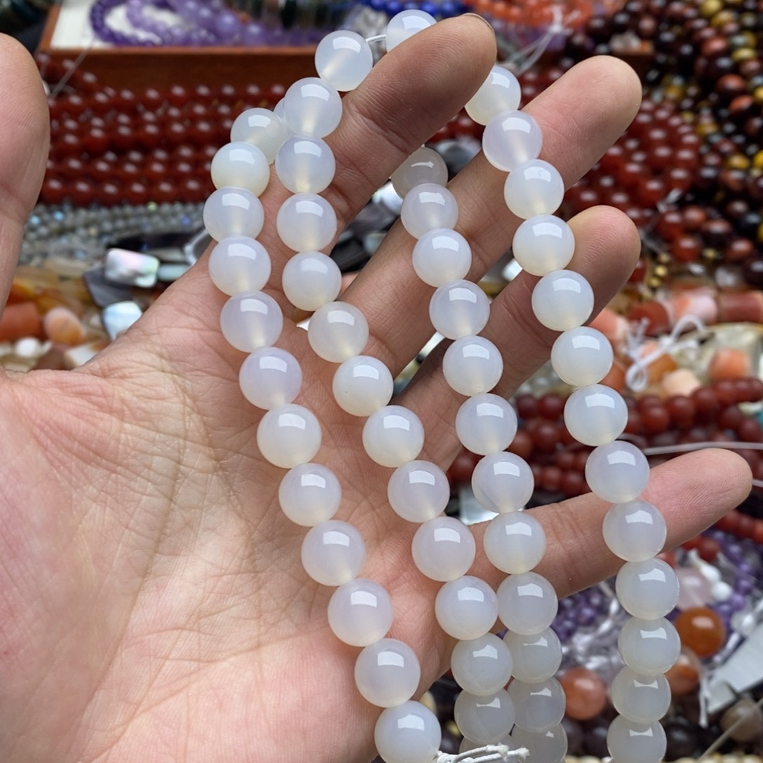 玛瑙/玉髓未镶嵌珠宝半成品一条天然10mm荔枝冻玛瑙圆珠