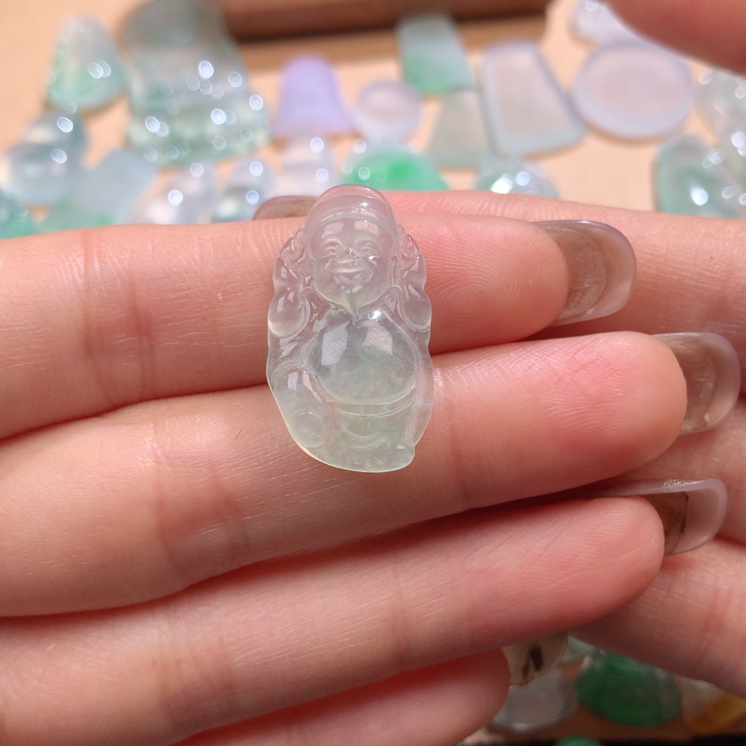 翡翠挂件未镶嵌财神