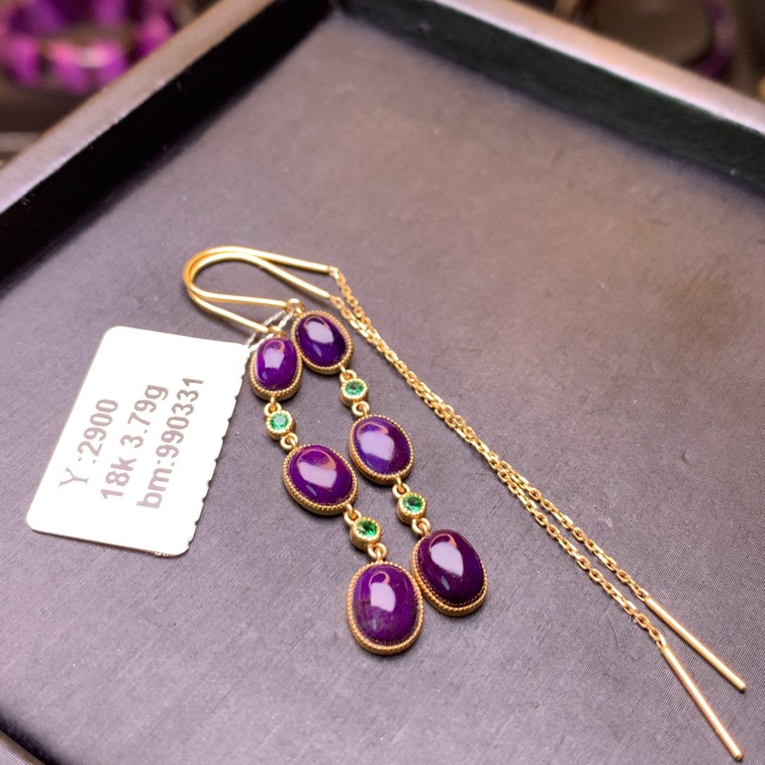 18K金镶嵌苏纪石（舒俱来）耳坠