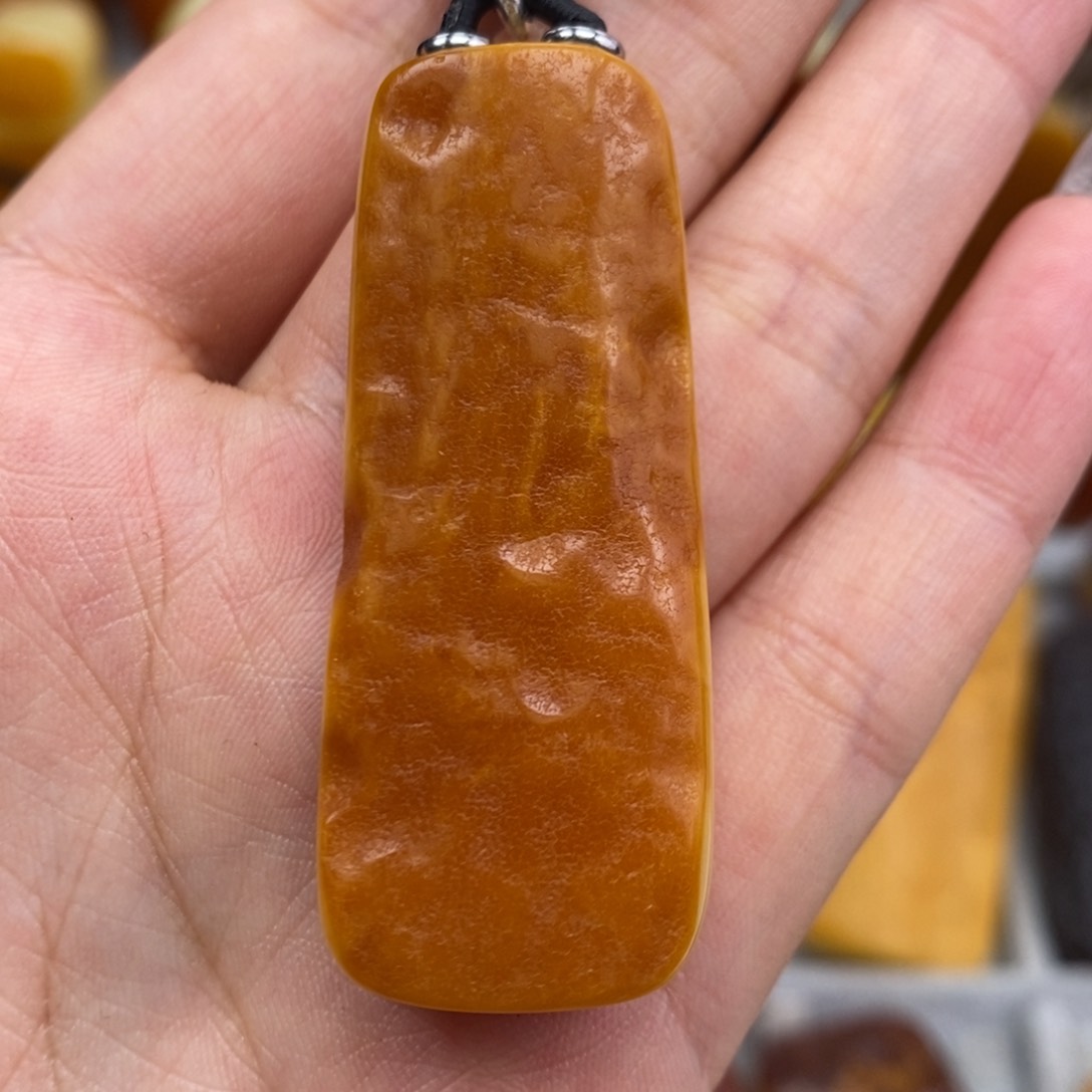 琥珀吊坠(赠链)未镶嵌