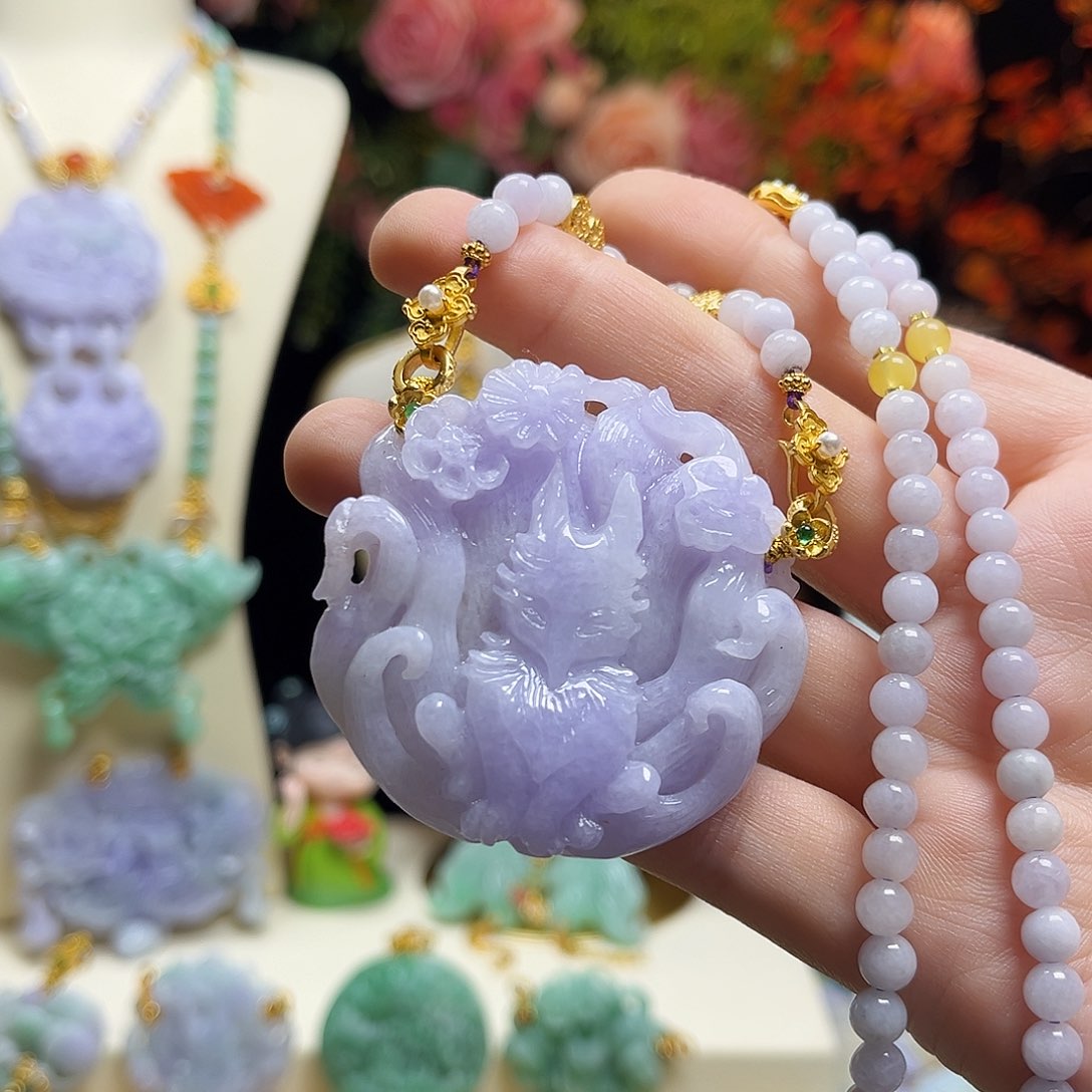 翡翠颈饰未镶嵌冰紫九尾