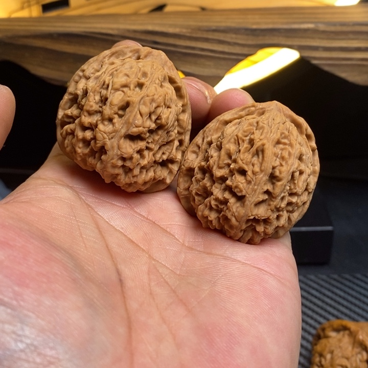 春***店把件文玩核桃4126高对歪小黄脖打折