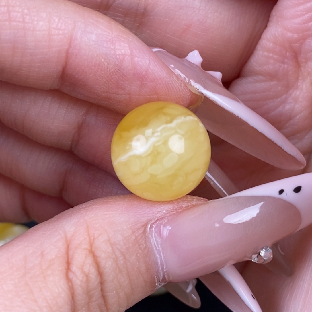 琥珀未镶嵌珠宝奇石181