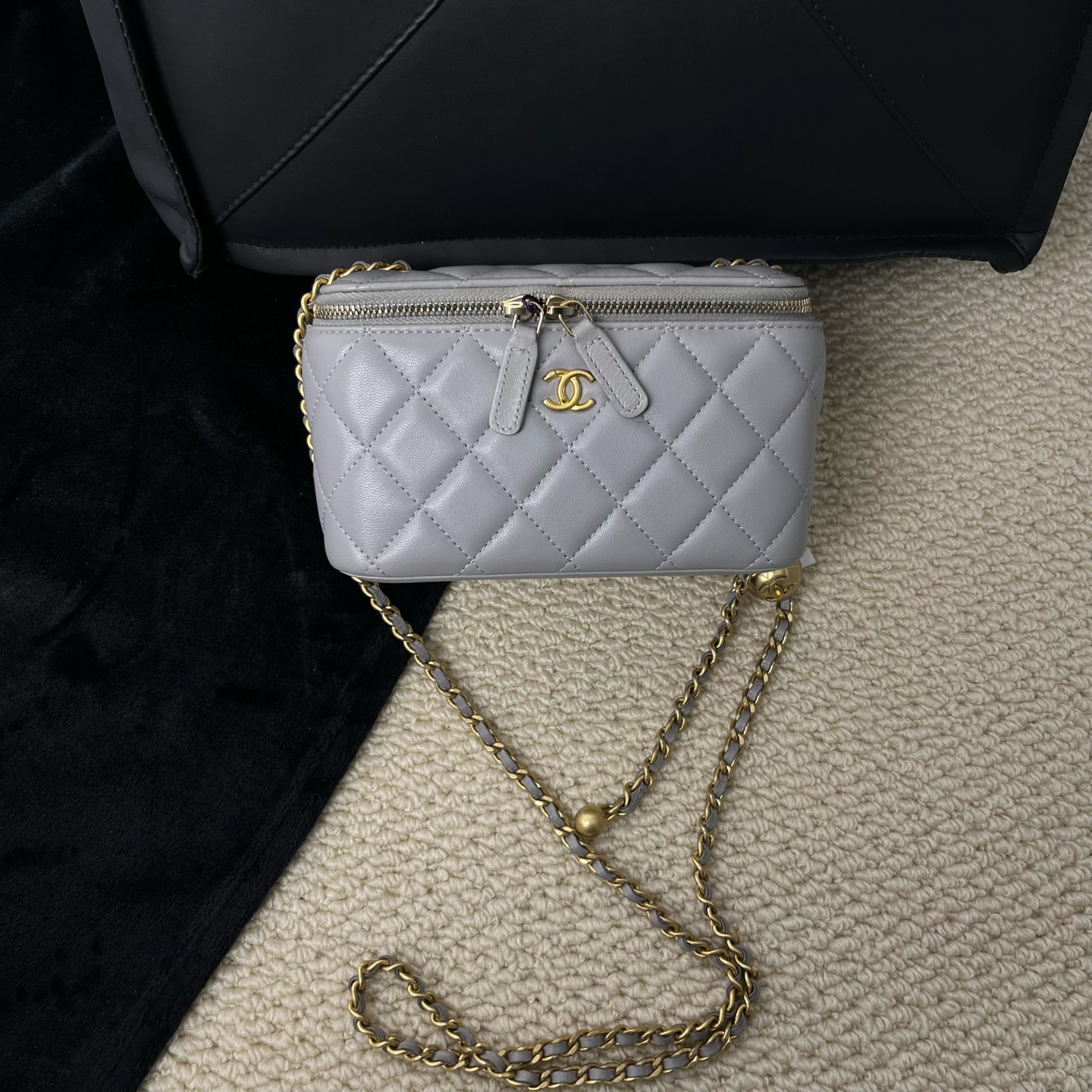 95新 Chanel/香奈儿 【十六专属】香奈儿灰色金球盒子