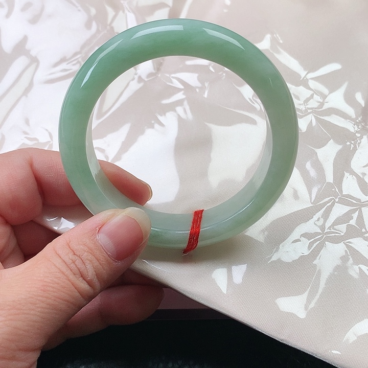 翡翠手镯未镶嵌翡翠119