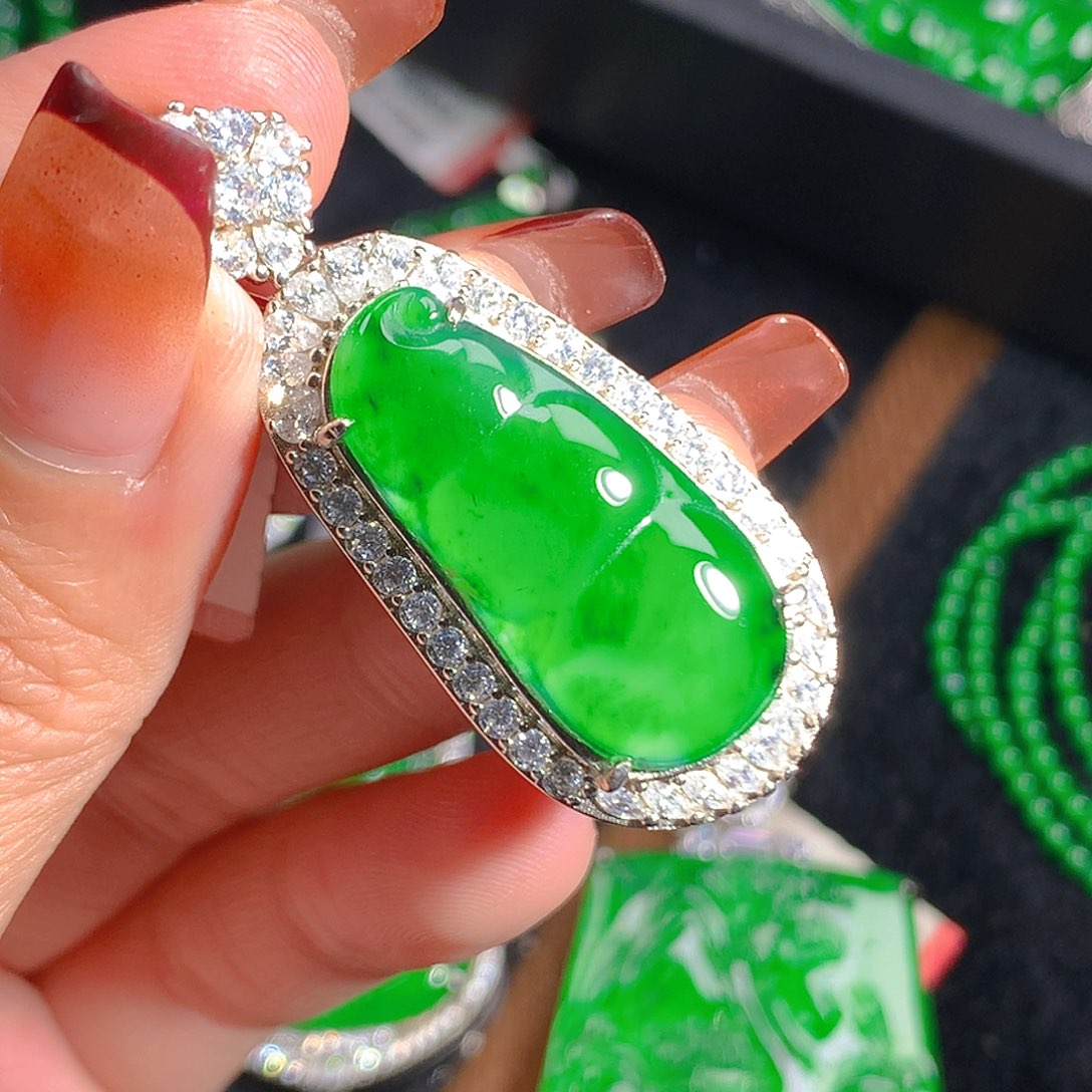 翡翠吊坠(不含链)未镶嵌