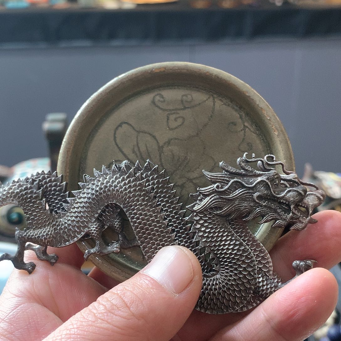 麒****馆精美的小礼物之类的东西